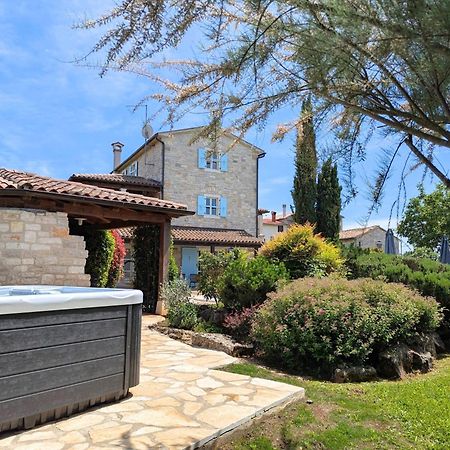 Villa Paolina With Hot Tub Visnjan Luaran gambar